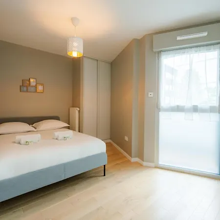 Confort Absolu à ,superbe Rénové 7 Avec Salles De Bain Privatives Parigi