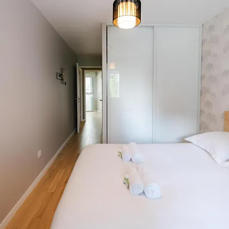 Confort Absolu A ,superbe Renove 7 Avec Salles De Bain Privatives * Paris