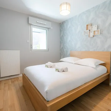 Confort Absolu A ,superbe Renove 7 Avec Salles De Bain Privatives Apartment Paris